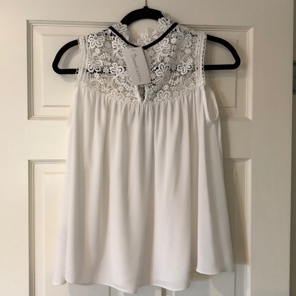 Tie Detail Sleeve Top NWT - Picture 2 of 4